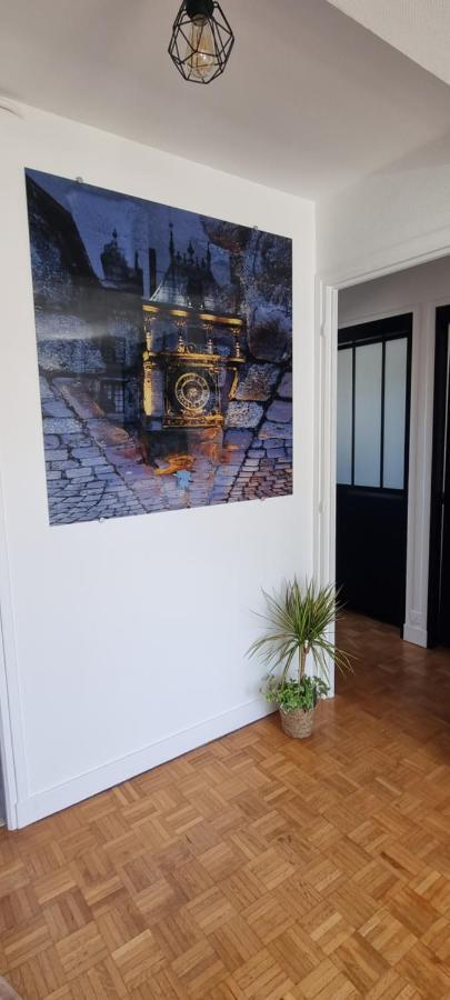Le Petit Horloge Apartment
