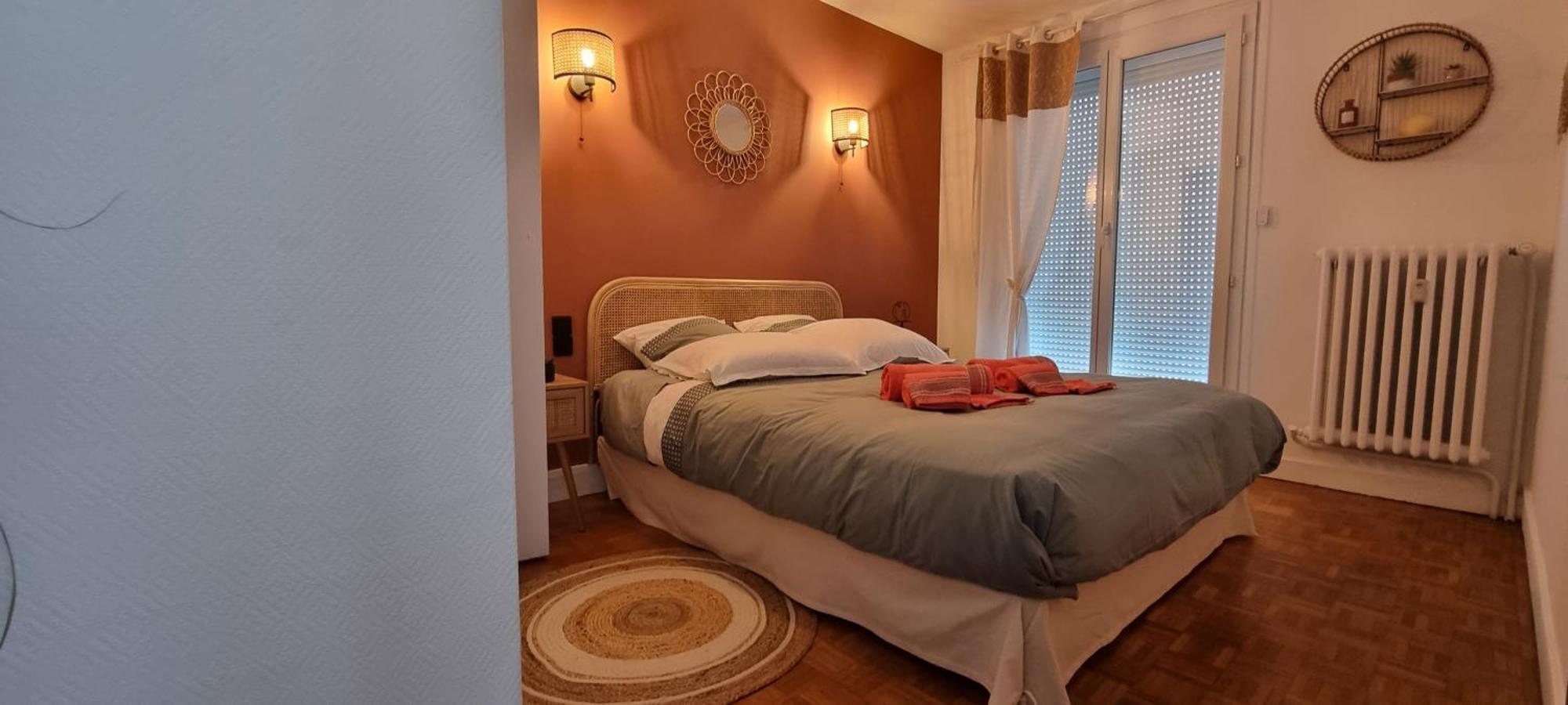 Le Petit Horloge Appartement *